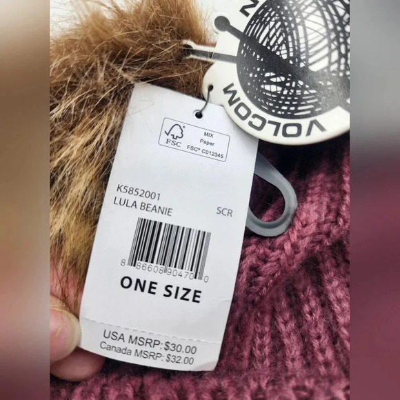 Volcolm Lula Burgundy Beanie NWT - Picture 3 of 6